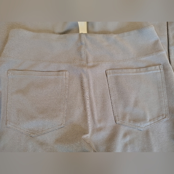 Halara Flex SculptKnit Mid Rise Pocket Work Pants Size Medium - Picture 9 of 11